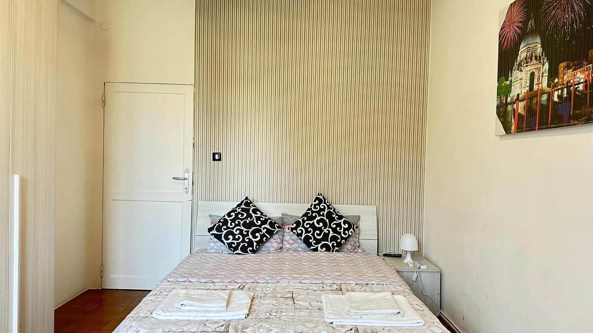 Good Morning Venice Apartment